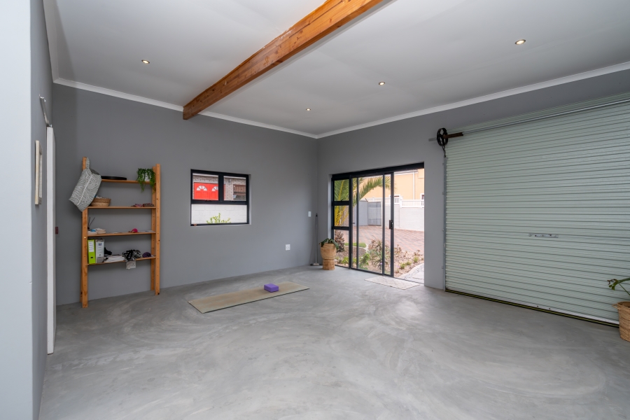 4 Bedroom Property for Sale in Myburgh Park Western Cape